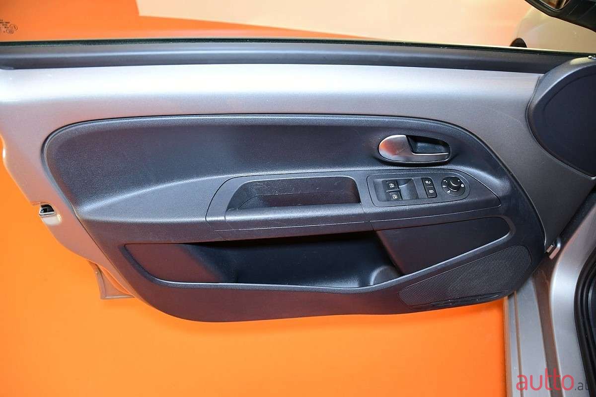 2021' SEAT Mii photo #5