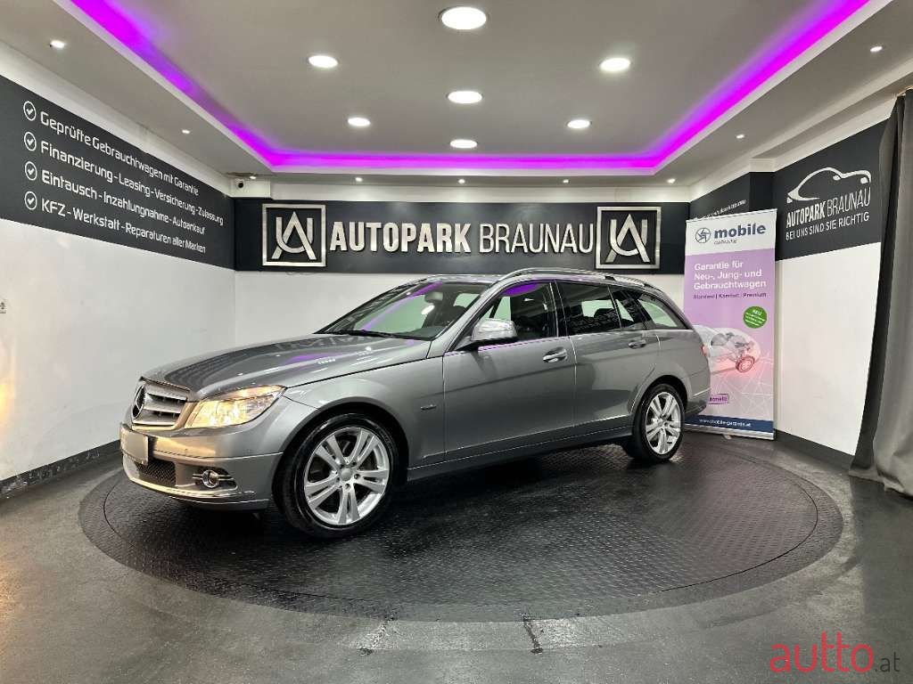 2008' Mercedes-Benz C-Klasse photo #2