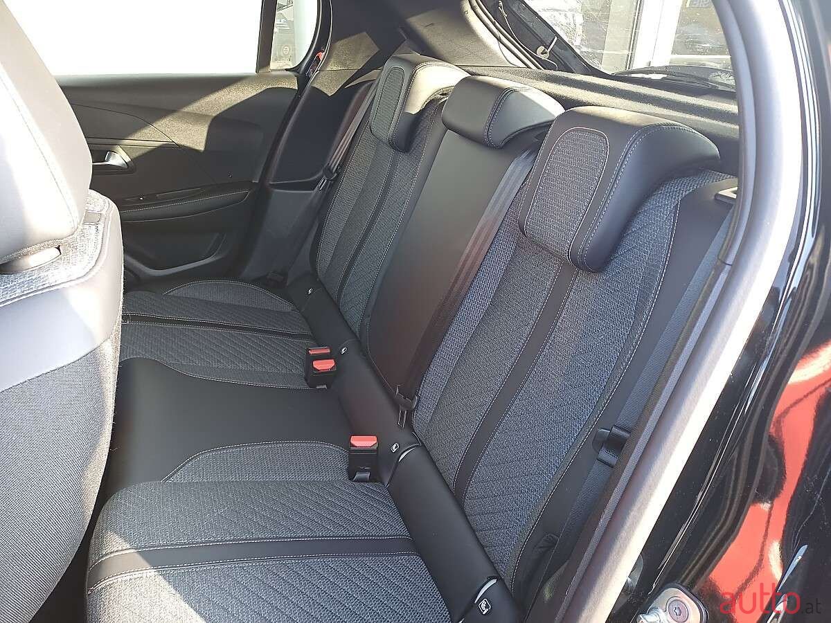 2024' Peugeot e-208 photo #6