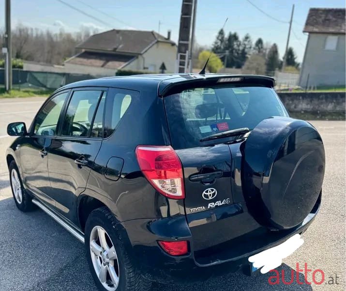 2019' Toyota RAV4 Toyota photo #2