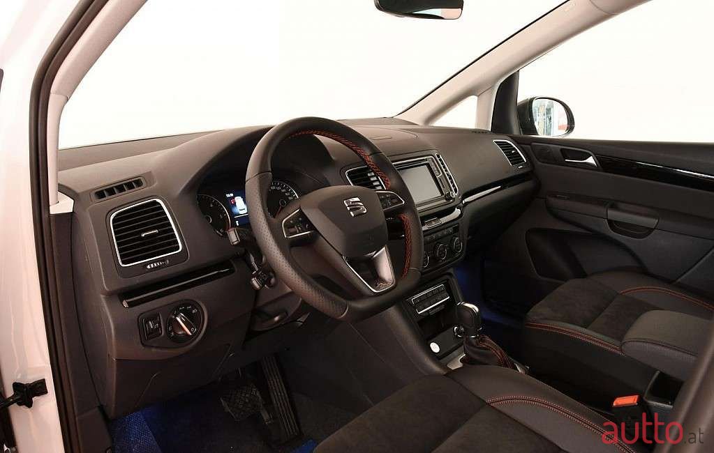 2022' SEAT Alhambra photo #6