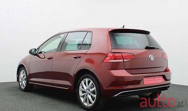 2018' Volkswagen Golf photo #1