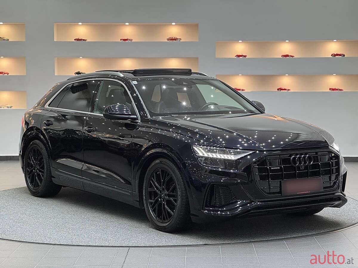 2018' Audi Q8 photo #6