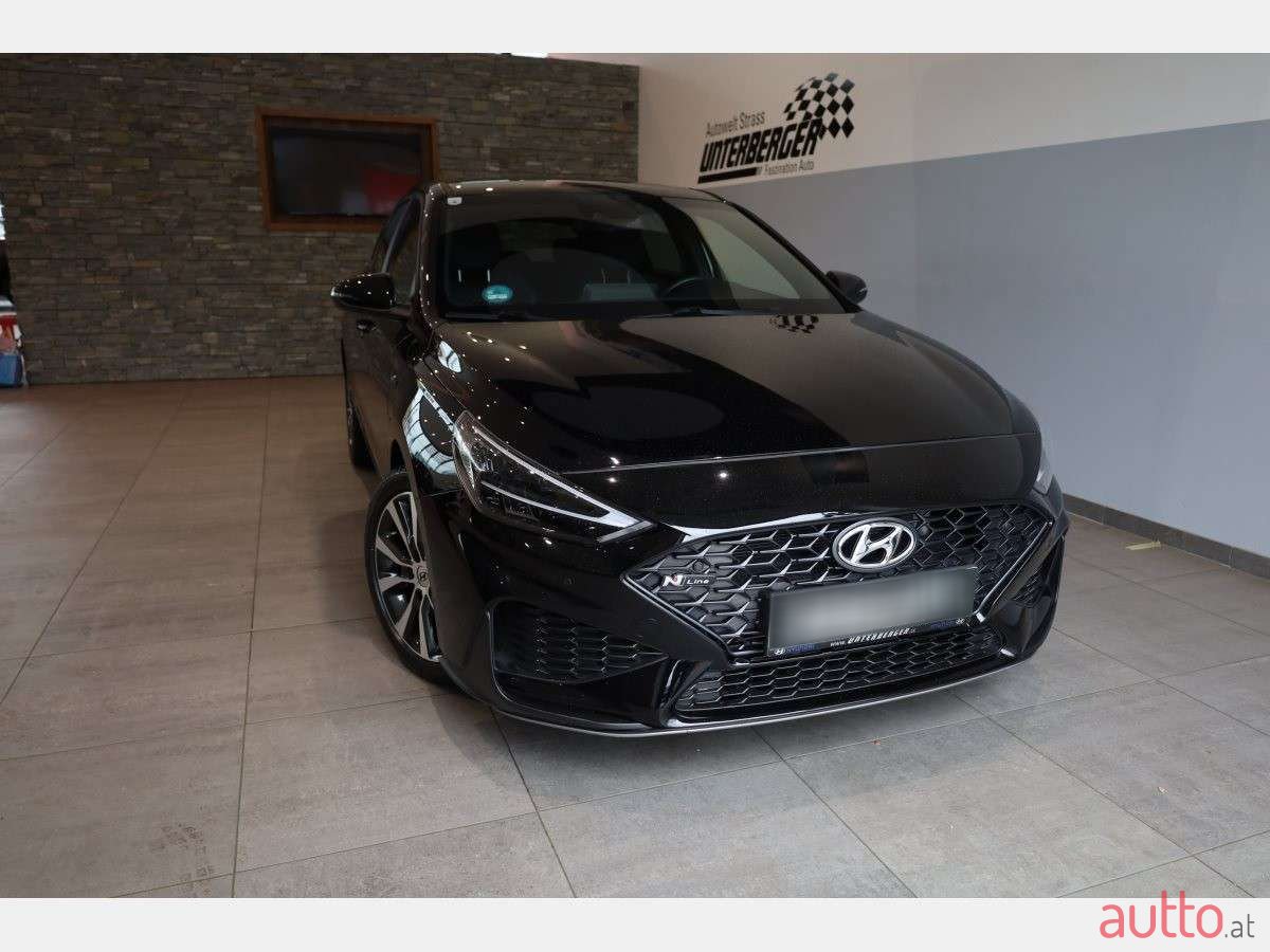 2022' Hyundai i30 photo #2