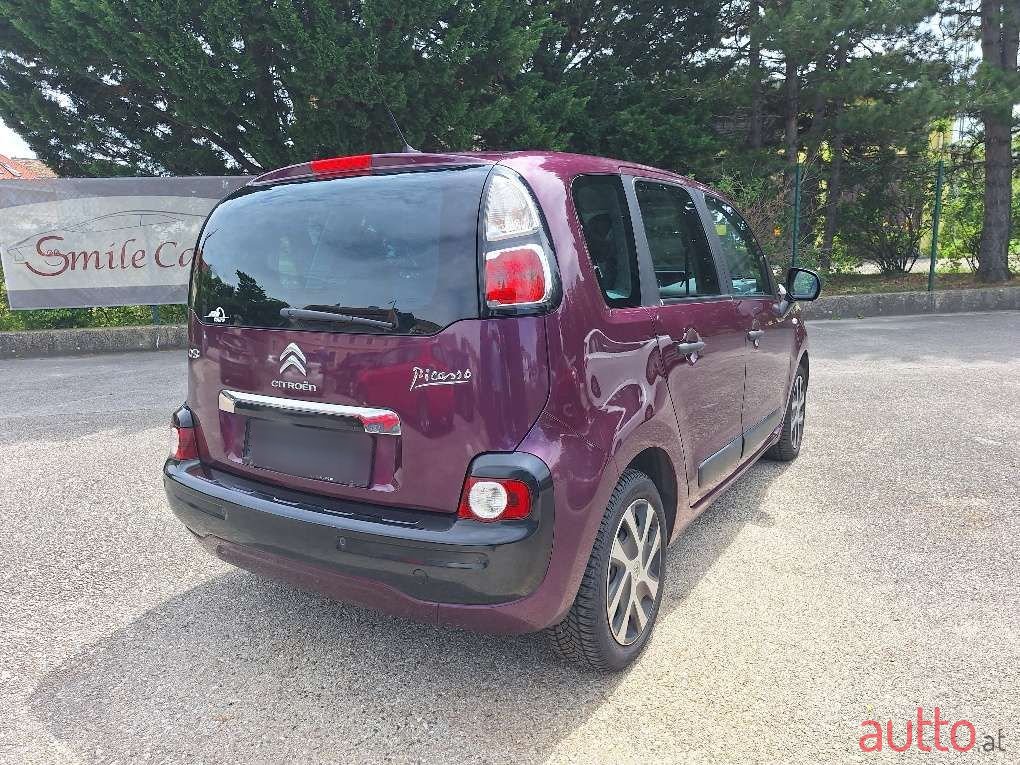 2017' Citroen C3 Picasso photo #3