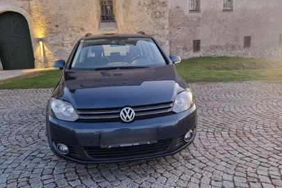 2012' Volkswagen Golf