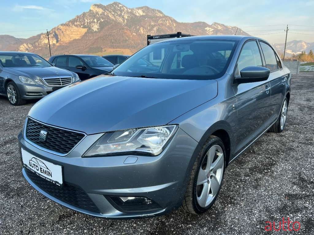 2013' SEAT Toledo photo #3