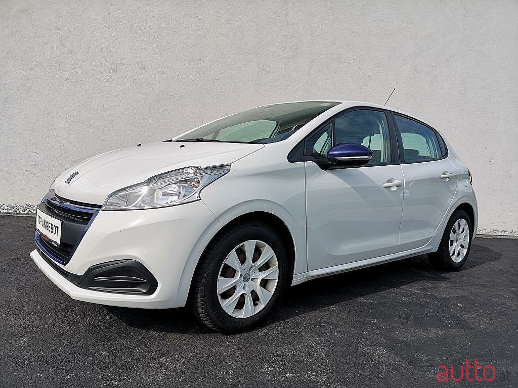 2015' Peugeot 208 photo #2