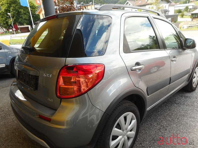 2014' Suzuki SX4 photo #4