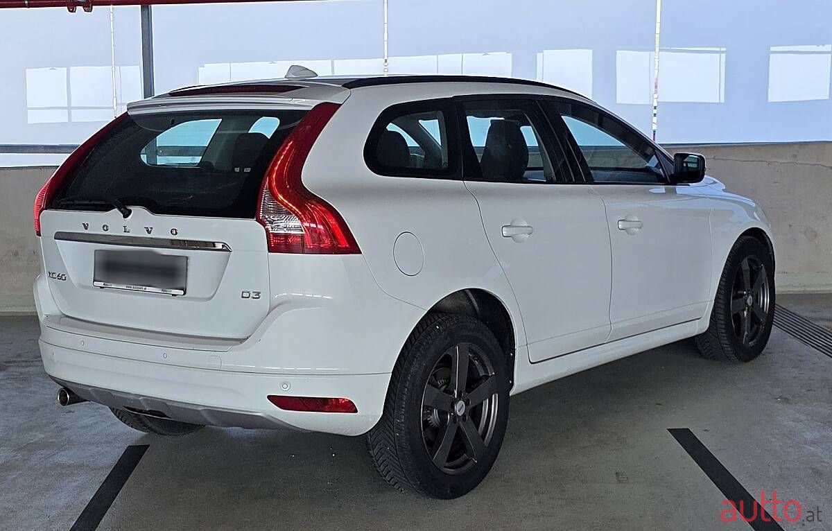 2017' Volvo XC60 photo #3