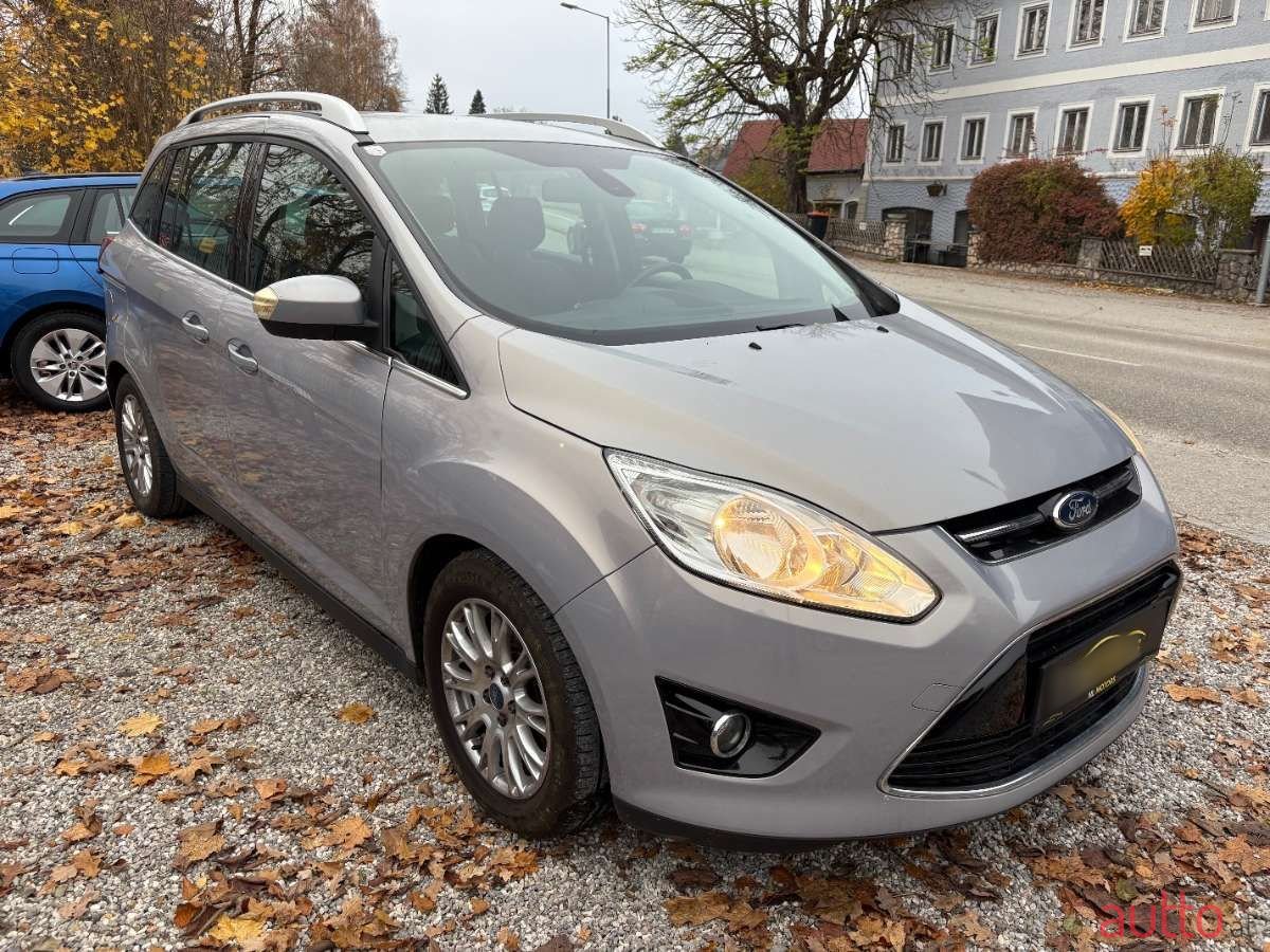 2011' Ford C-MAX photo #3