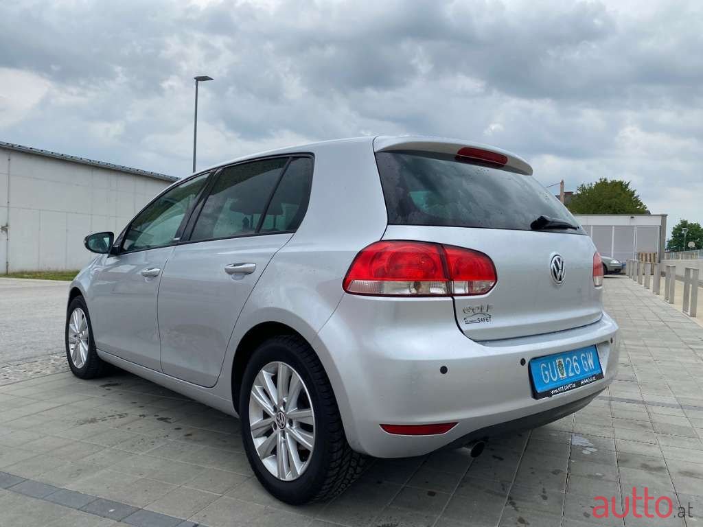 2012' Volkswagen Golf photo #2