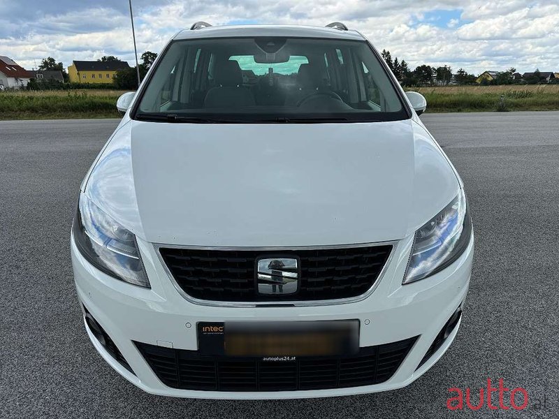 2020' SEAT Alhambra photo #2