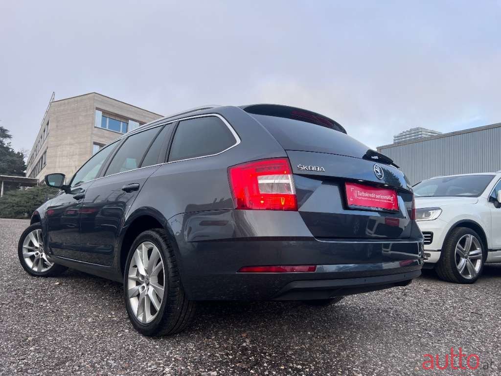 2019' Skoda Octavia photo #6