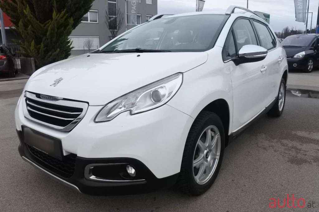 2013' Peugeot 2008 photo #2