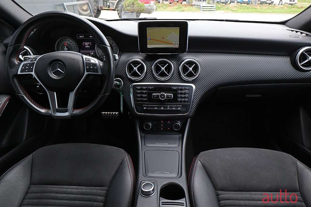 2015' Mercedes-Benz A-Klasse photo #5
