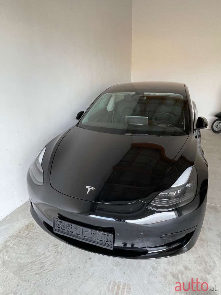 2022' Tesla Model 3 photo #2