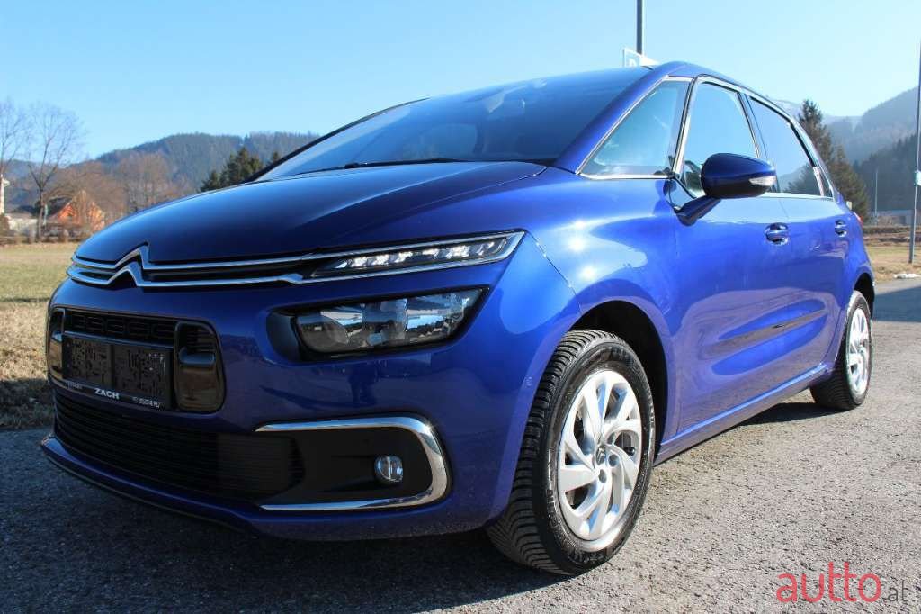 2019' Citroen C4 Spacetourer photo #4