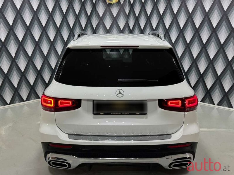 2021' Mercedes-Benz GLB photo #6
