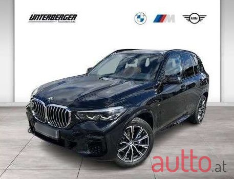 2022' BMW X5 photo #1