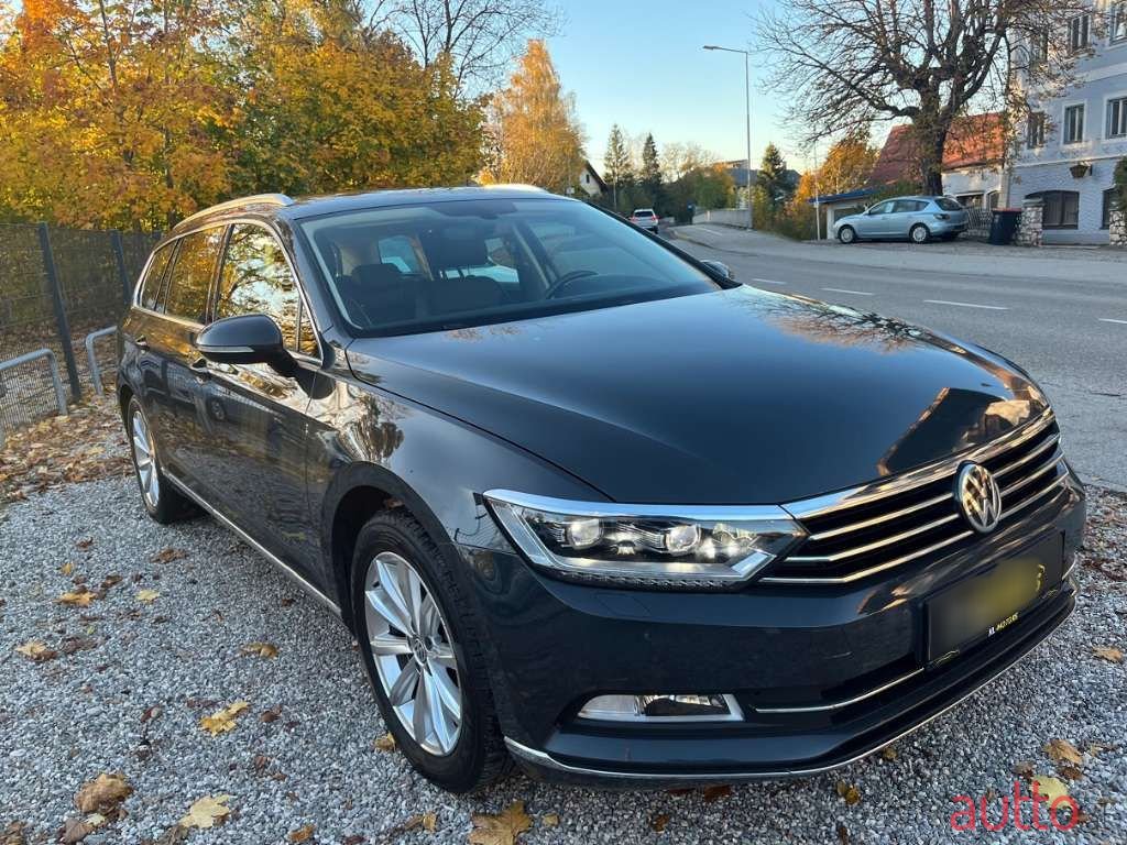 2016' Volkswagen Passat photo #3