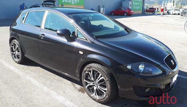 2009' SEAT Leon photo #1