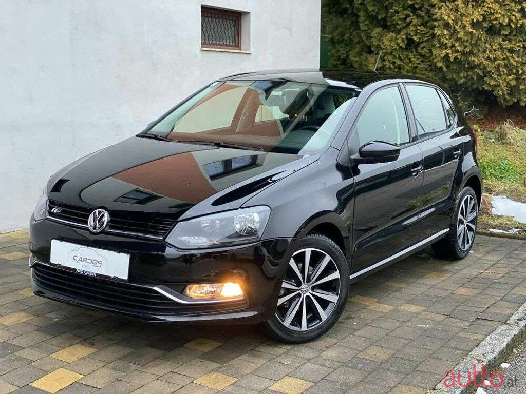 2017' Volkswagen Polo photo #3