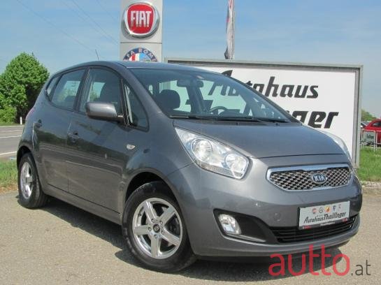 2010' Kia Venga photo #1