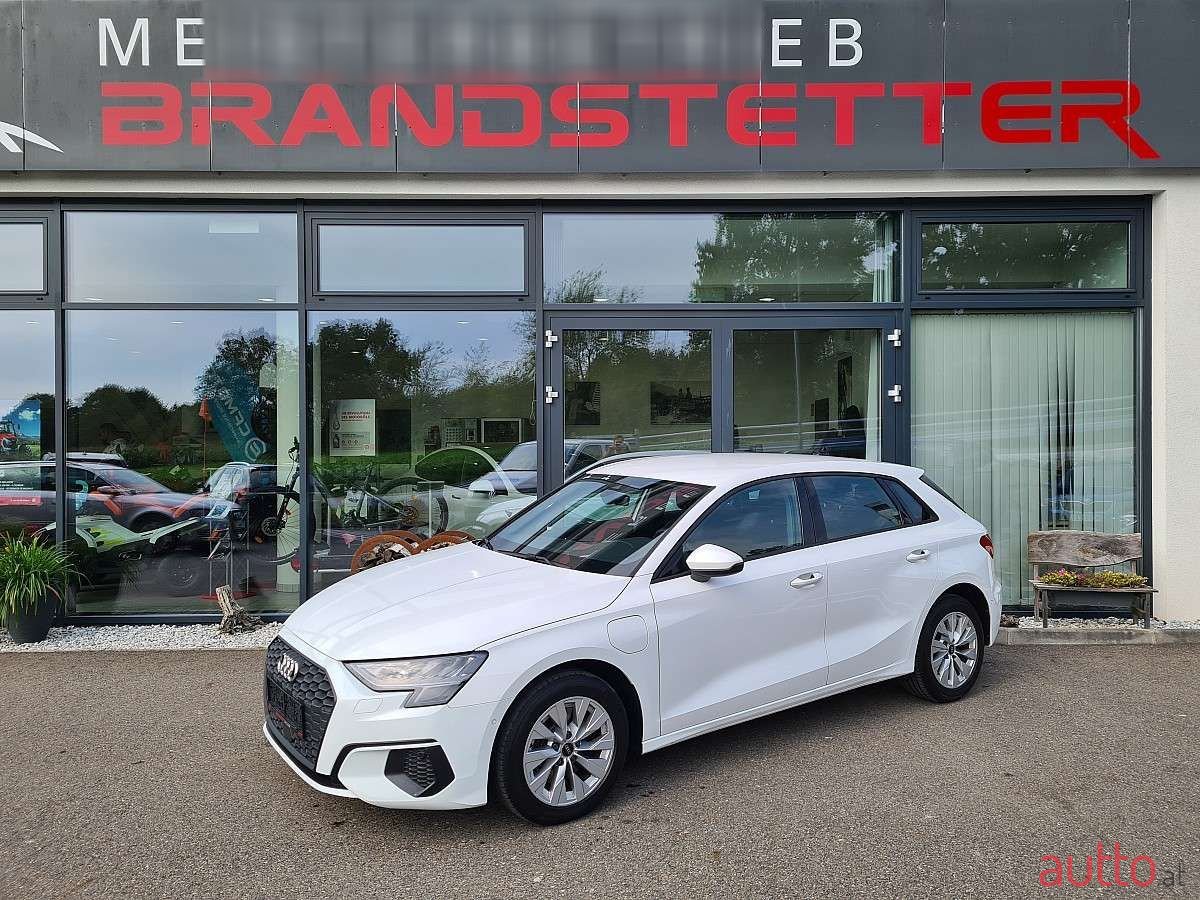 2022' Audi A3 photo #1