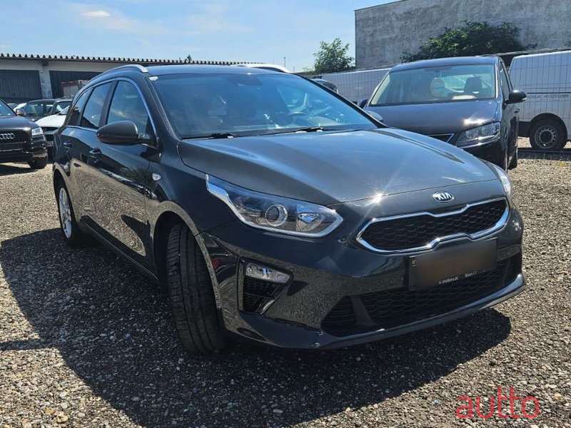 2020' Kia Ceed photo #4