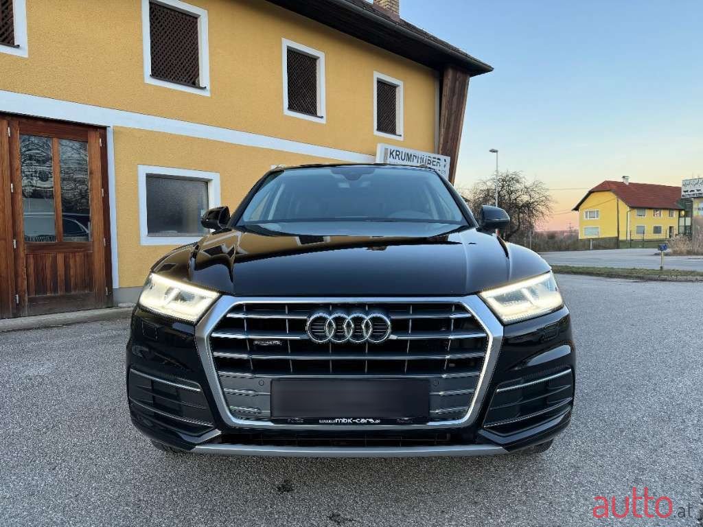 2019' Audi Q5 photo #2