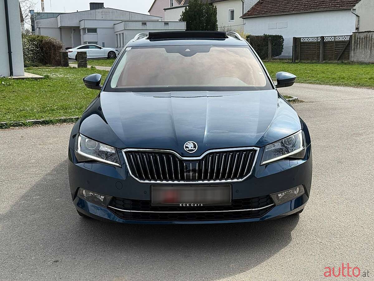 2017' Skoda Superb photo #2