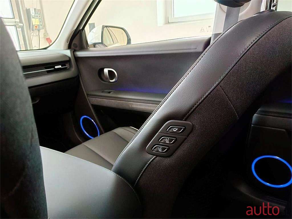 2024' Hyundai Ioniq 5 photo #4