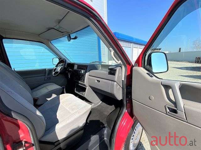 2001' Volkswagen T4 photo #5