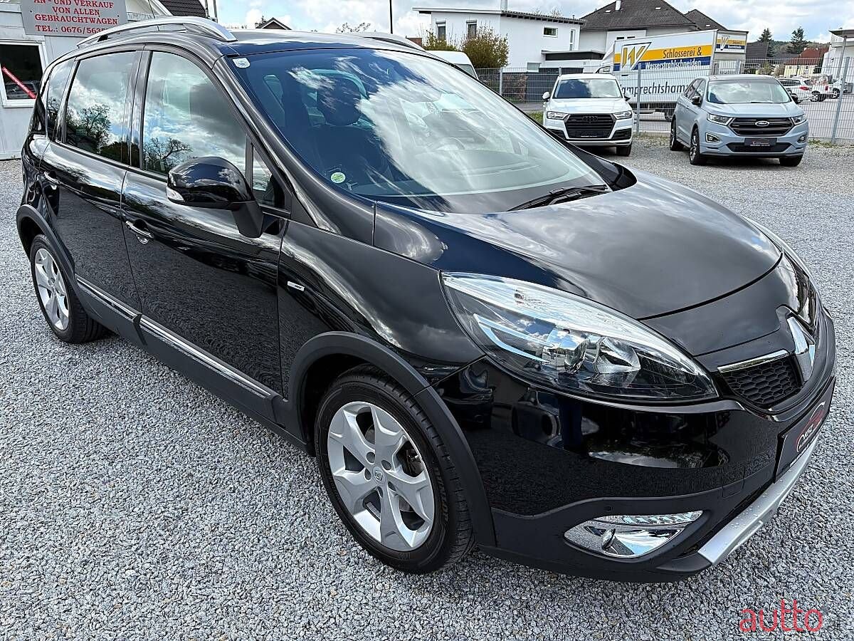 2015' Renault Scenic photo #5