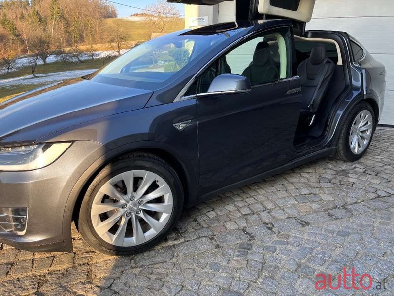 2016' Tesla Model X photo #4