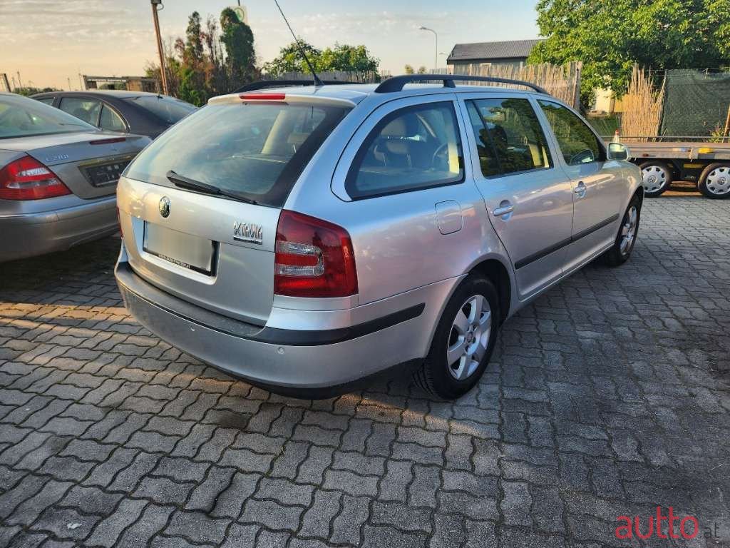 2006' Skoda Octavia photo #5