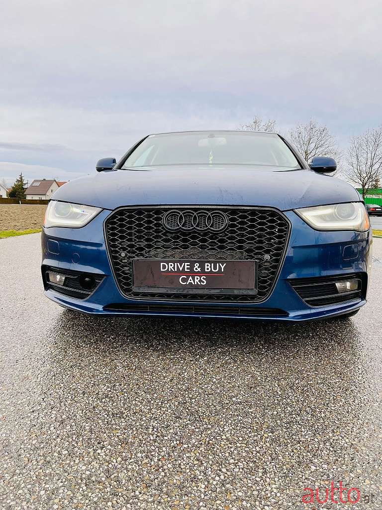 2012' Audi A4 photo #1