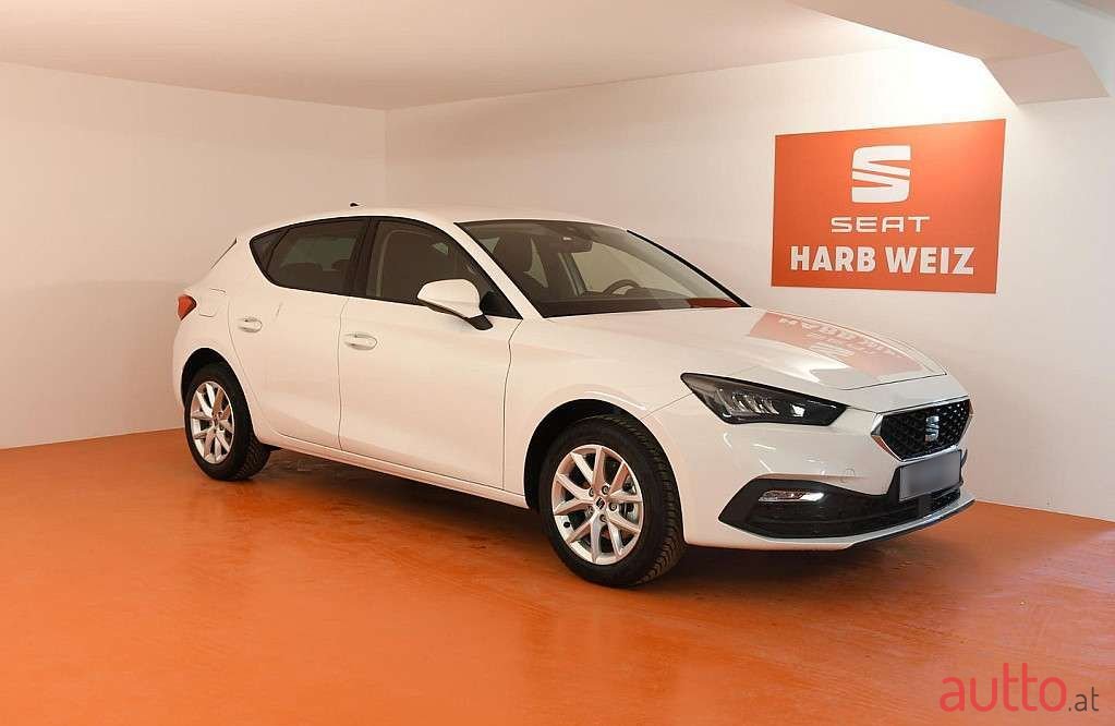 2023' SEAT Leon photo #1