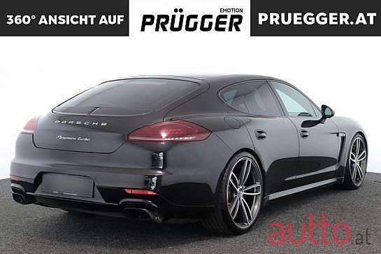 2013' Porsche Panamera photo #4