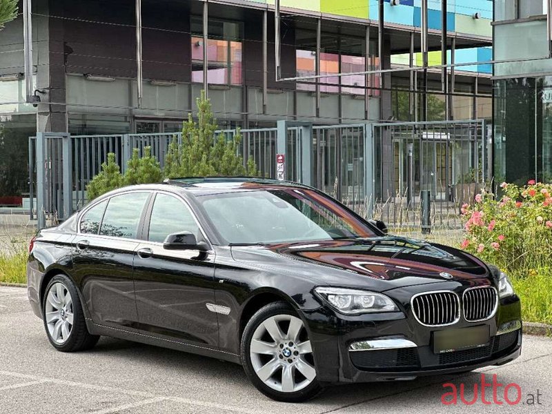 2015' BMW 7Er-Reihe photo #4