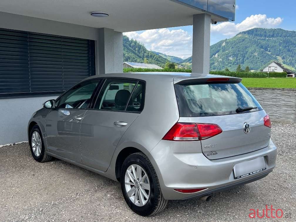 2013' Volkswagen Golf photo #4