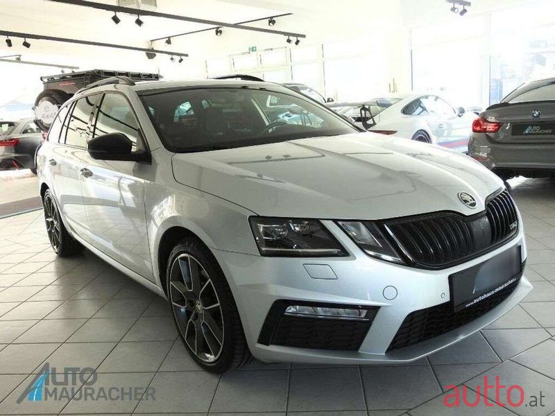 2017' Skoda Octavia photo #2