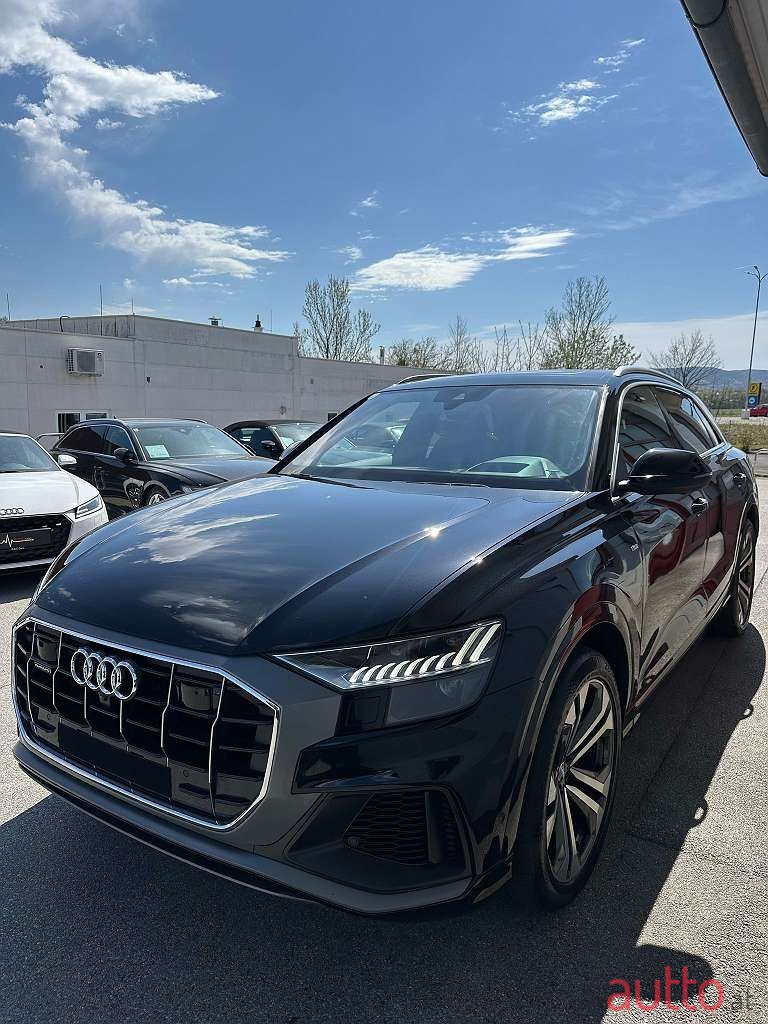 2018' Audi Q8 photo #5