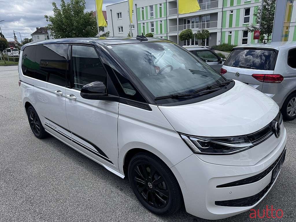 2024' Volkswagen Multivan photo #3