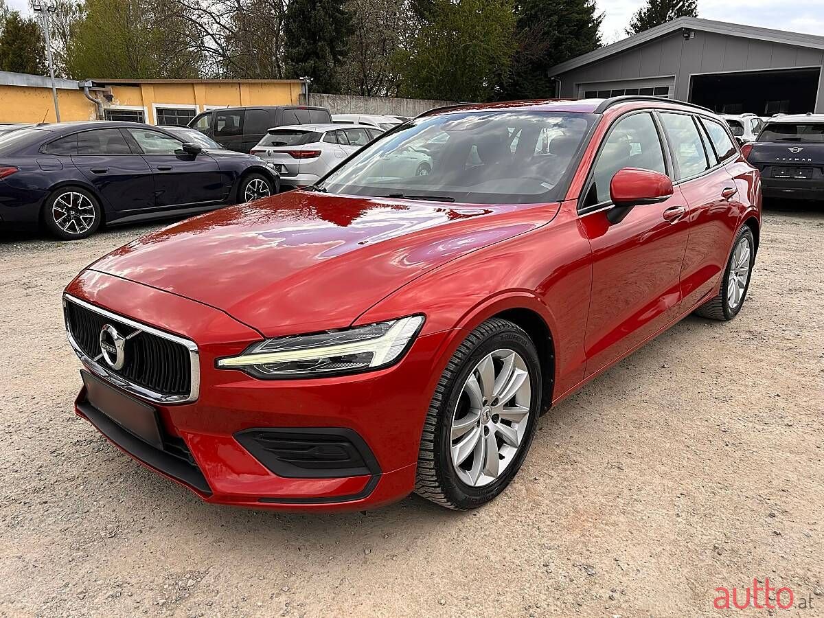 2019' Volvo V60 photo #1