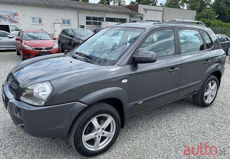 2009' Hyundai Tucson photo #1