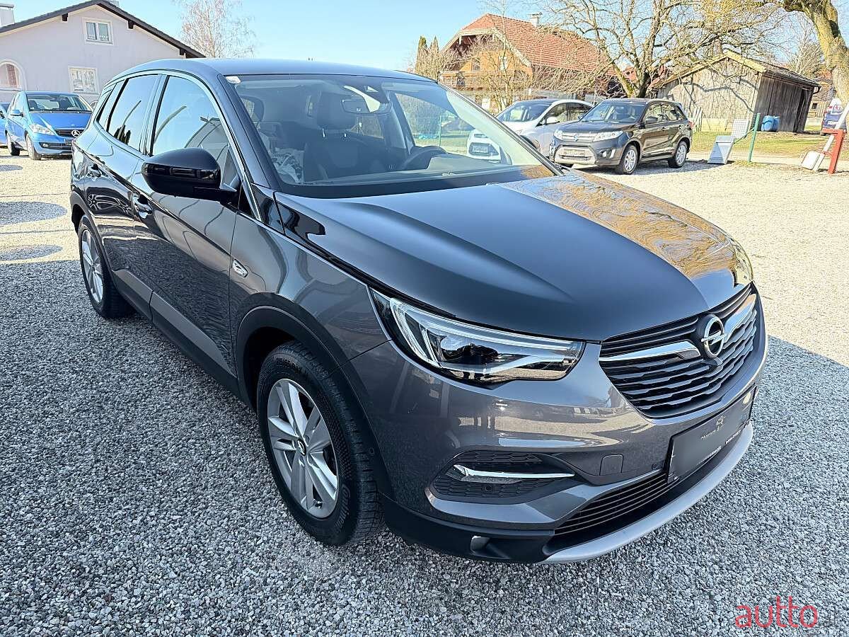 2021' Opel Grandland X photo #3
