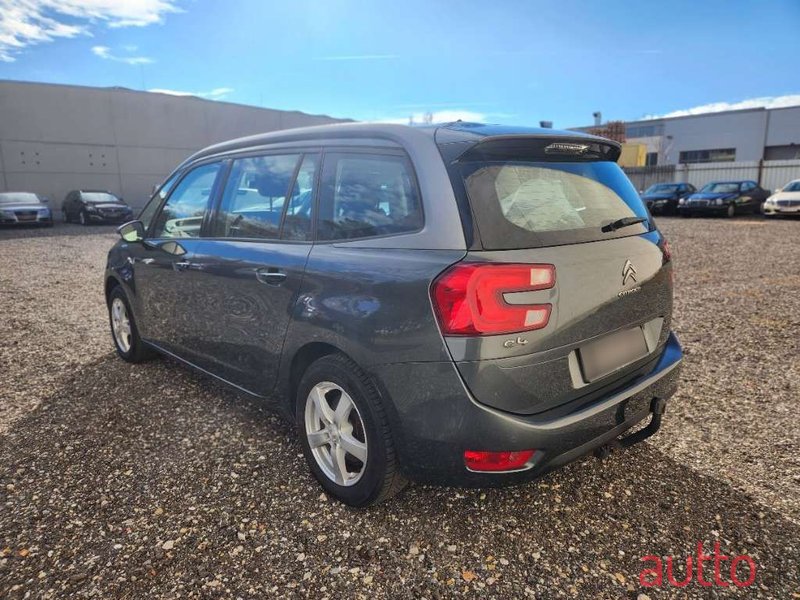 2014' Citroen C4 Picasso photo #3