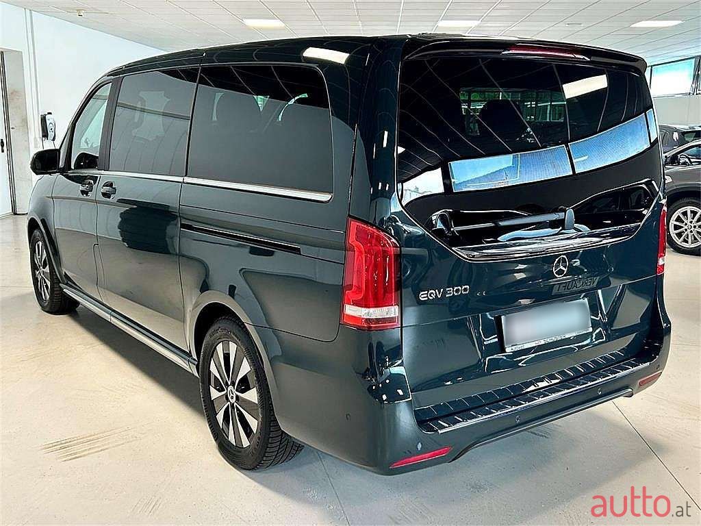 2023' Mercedes-Benz EQV photo #4